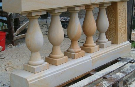 Säulen aus Sandstein